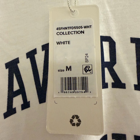 NWT Favorite Daughter T-Shirt from Saks 5th Avenue (Size Medium) - Picture 5 of 5